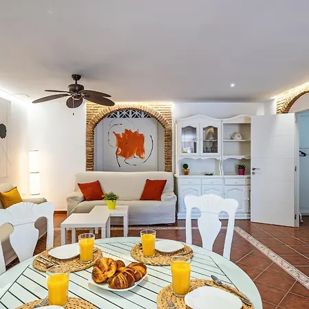 Carmen Garden & Parking بينالماذينا